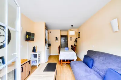 Télévision ou salle de divertissement dans l'établissement Résidence Les Belles Rives - maeva Home - Appartement 2 pièces 6 personnes - Sélection MAE-2484