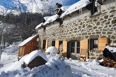 L'établissement Le Bois Haut en hiver