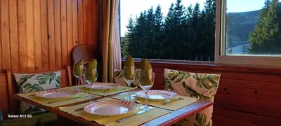 Vue générale sur la montagne ou vue sur la montagne depuis l'appartement