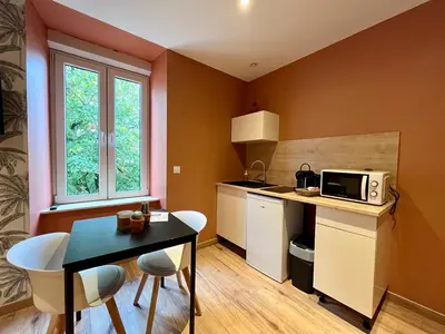 Cuisine ou kitchenette dans l'établissement LesCinqSuites/ Le Marrakech - DABNB