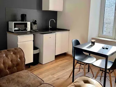 Cuisine ou kitchenette dans l'établissement LesCinqSuites / Le Chivas - DABNB
