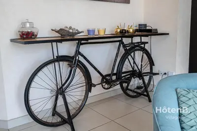 Vélo sur le terrain de l'établissement 