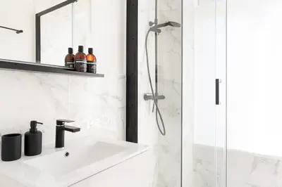 Salle de bains dans l'établissement Villa Pax 3 - La Bourboule - 6pers