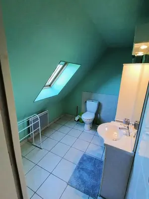 Salle de bains dans l'établissement Gîte de la Brande