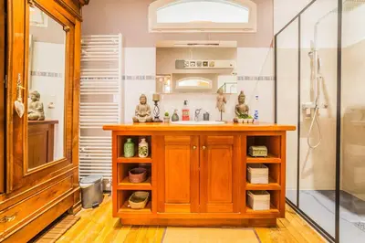 Cuisine ou kitchenette dans l'établissement La Villa Oasis - Jacuzzi