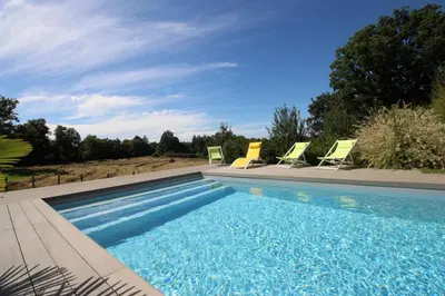 Piscine de l'établissement Gite des crouzas ou située à proximité