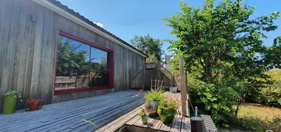 Jardin de l'établissement Le Clos d'Ô Les Rapiettes maison proche Sarlat avec piscine privée