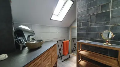 Cuisine ou kitchenette dans l'établissement Le Clos d'Ô Les Rapiettes maison proche Sarlat avec piscine privée