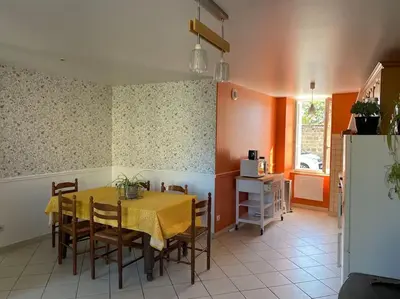 Cuisine ou kitchenette dans l'établissement Le gîte de l’horloge