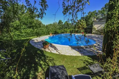 Piscine de l'établissement Villa Ric ou située à proximité