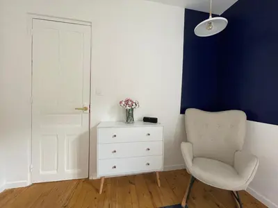 Coin salon dans l'établissement Maison Yuki - Rose Velours - Netflix & Parking