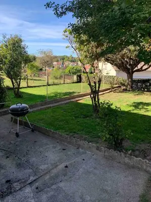 Jardin de l'établissement Maison familiale 80m2 3 chambres