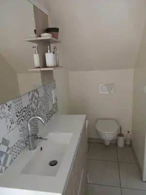 Salle de bains dans l'établissement Villa Thérèse