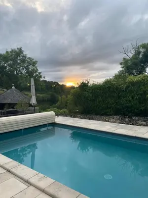 Piscine de l'établissement CHATEAU DE SAINTE ORSE ou située à proximité