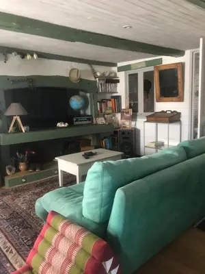 Coin salon dans l'établissement Le grenier