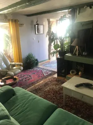 Coin salon dans l'établissement Le grenier