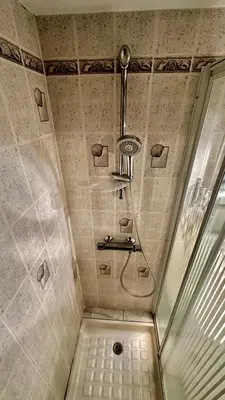 Salle de bains dans l'établissement Maison Le Barbier 10pers Le Mont Dore