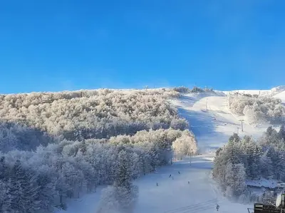 L'établissement appartement 6 places station super besse en hiver