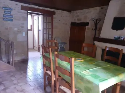 Plan de l'établissement Gite au cœur du village du Périgord noir
