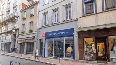 Supermarché ou boutique de l'appartement ou à proximité
