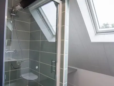 Salle de bains dans l'établissement Maison moderne au cœur du Périgord Vert avec animaux admis - FR-1-616-337