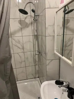 Salle de bains dans l'établissement Studio en plein cœur d’aubusson