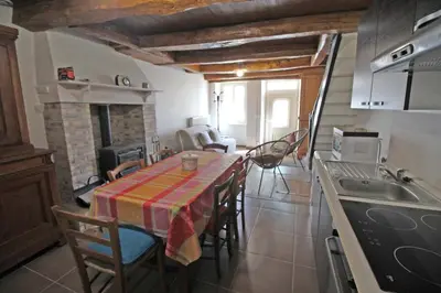 Cuisine ou kitchenette dans l'établissement Meme jeanne