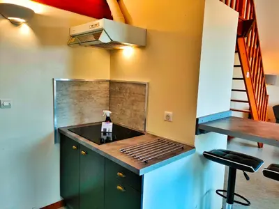 Cuisine ou kitchenette dans l'établissement Gîte 3 étoiles - Spacieux et confortable ancienne grange rénovée - Cantal Emotions Valette - Auvergne