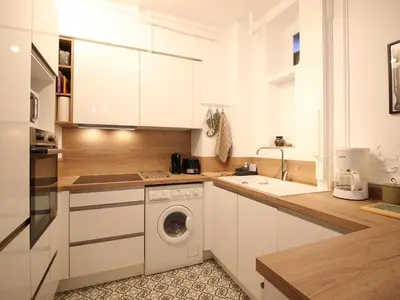 Cuisine ou kitchenette dans l'établissement Appartement T2 au Mont-Dore avec Ascenseur et Wifi - FR-1-608-262