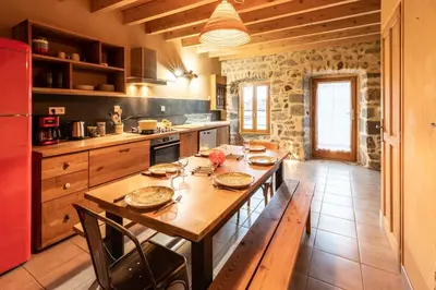 Cuisine ou kitchenette dans l'établissement Gîte Chez Pyero