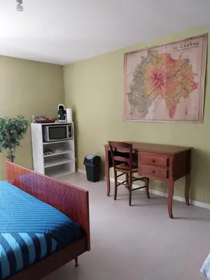Coin salon dans l'établissement Chez George