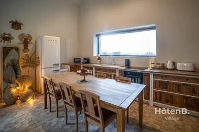 Cuisine ou kitchenette dans l'établissement The Louis Aragon Cottage Exceptional Elegance