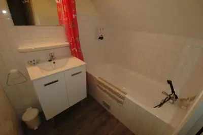Salle de bains dans l'établissement La Grange du Devezou