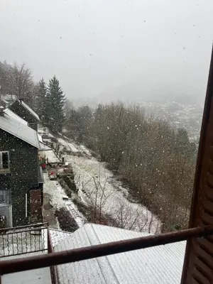 L'établissement Logement Romily avec vue Montagne en hiver