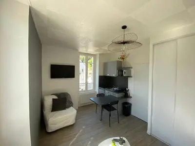 Télévision ou salle de divertissement dans l'établissement Studio 17