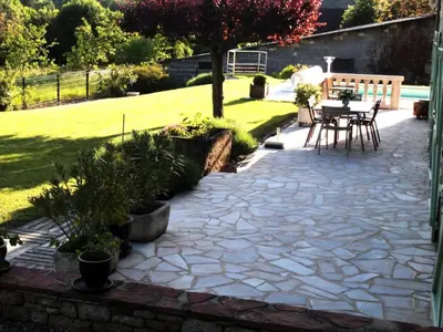 Jardin de l'établissement Gîte de France La deymie 3 épis - Gîte de France 6 personnes MAE-6404