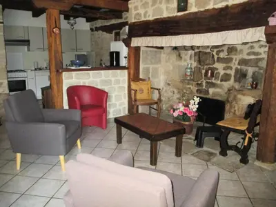Coin salon dans l'établissement Gîte de France Malèze 3 épis - Gîte de France 8 personnes MAE-6424