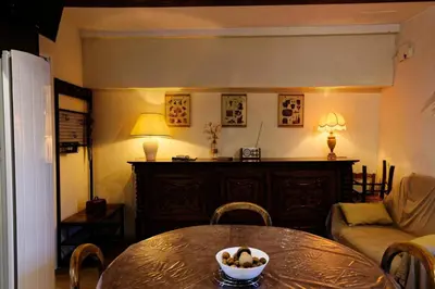 Coin salon dans l'établissement Gîte de France La bonne 