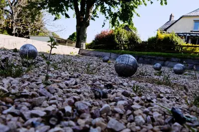 Jardin de l'établissement Gîte de France Les figuiers 3 épis - Gîte de France 4 personnes MAE-6544