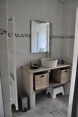 Salle de bains dans l'établissement Gîte de France L'oustal 3 épis - Gîte de France 6 personnes MAE-6574