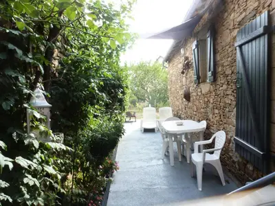 Jardin de l'établissement Gîte de France La maisonnette 3 épis - Gîte de France 4 personnes MAE-6604