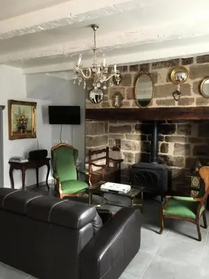 Coin salon dans l'établissement Gîte de France Gîte la chapelle 3 épis - Gîte de France 6 personnes MAE-8904