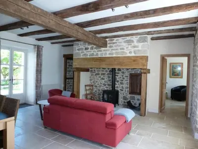 Coin salon dans l'établissement Gîte de France Chez le fustier 4 épis - Gîte de France 6 personnes MAE-8924