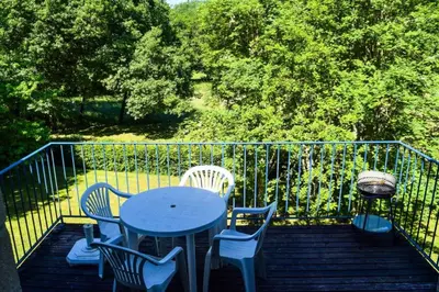 Balcon ou terrasse dans l'établissement Gîte de France N°2 3 épis - Gîte de France 4 personnes MAE-9044