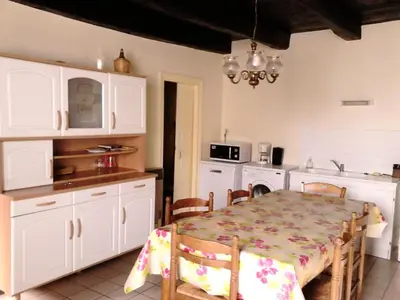 Cuisine ou kitchenette dans l'établissement Gîte de France Gite du bourg 2 épis - Gîte de France 7 personnes MAE-9124