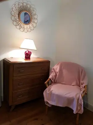 Un ou plusieurs lits dans un hébergement de l'établissement Gîte de France Gîte vallée de la sourdoire 3 épis - Gîte de France 6 personnes MAE-9184