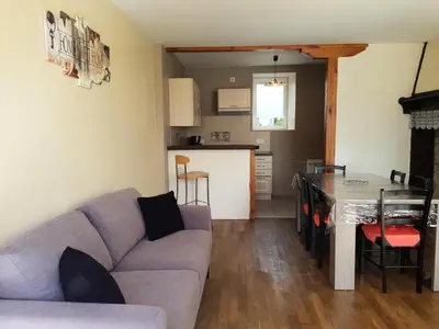 Cuisine ou kitchenette dans l'établissement Gîte de France à Alleyrat 3 épis - Gîte de France 4 personnes MAE-9324