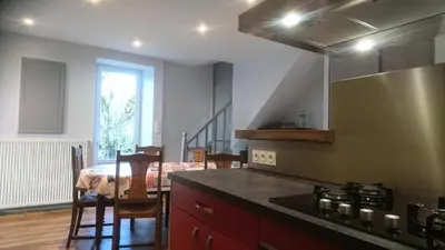 Cuisine ou kitchenette dans l'établissement Gîte de France Chez jeannette 3 épis - Gîte de France 6 personnes MAE-9344