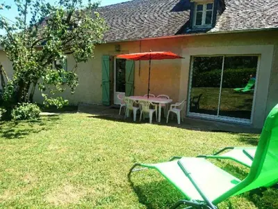 Jardin de l'établissement Gîte de France Chez jeannette 3 épis - Gîte de France 6 personnes MAE-9344