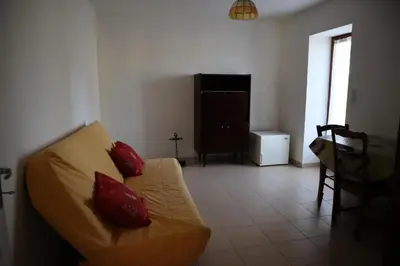 Télévision ou salle de divertissement dans l'établissement Gîte de France Quiétude 3 épis - Gîte de France 4 personnes MAE-9374